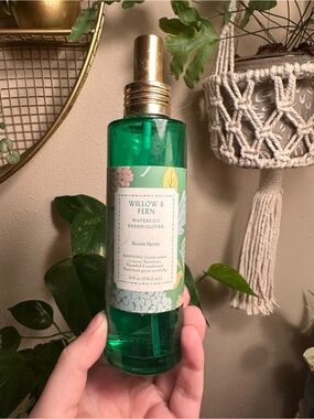 Opalhouse Willow & Fern Waterlily Fresh Clover Room Spray - Green Bottle